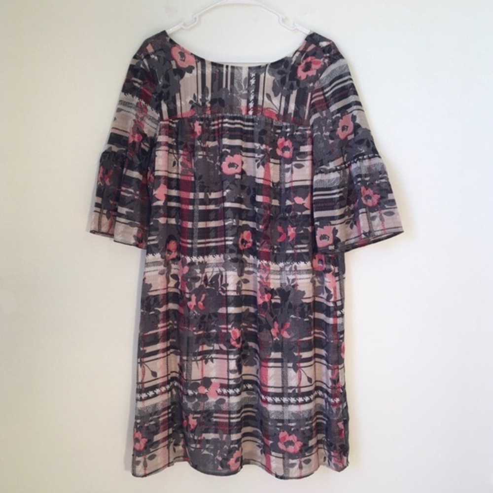 New Directions Bell Sleeves Swing Dress Medium Black & Pink